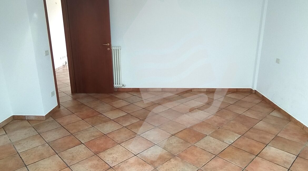 1709811576224